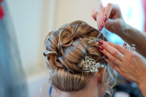 Püppikram Haut & Haare & Brautstyling