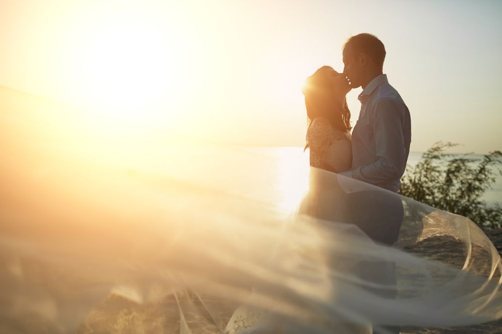 104 HOCHZEITde Ratgeber Am Hochzeitstag romantische Hochzeitsfotos Ideen iStock 523033228 2018 06