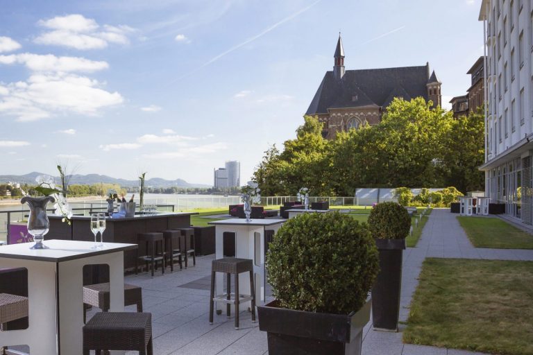 0310 AMERON Hotel Bonn Koenigshof Hochzeitslocation 2018 Terrasse