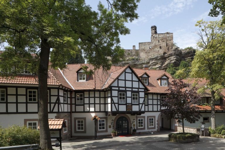0801 Feine Privat Hotels BurgHotel Hardenberg 2018 Graeflicher Landsitz Hardenberg