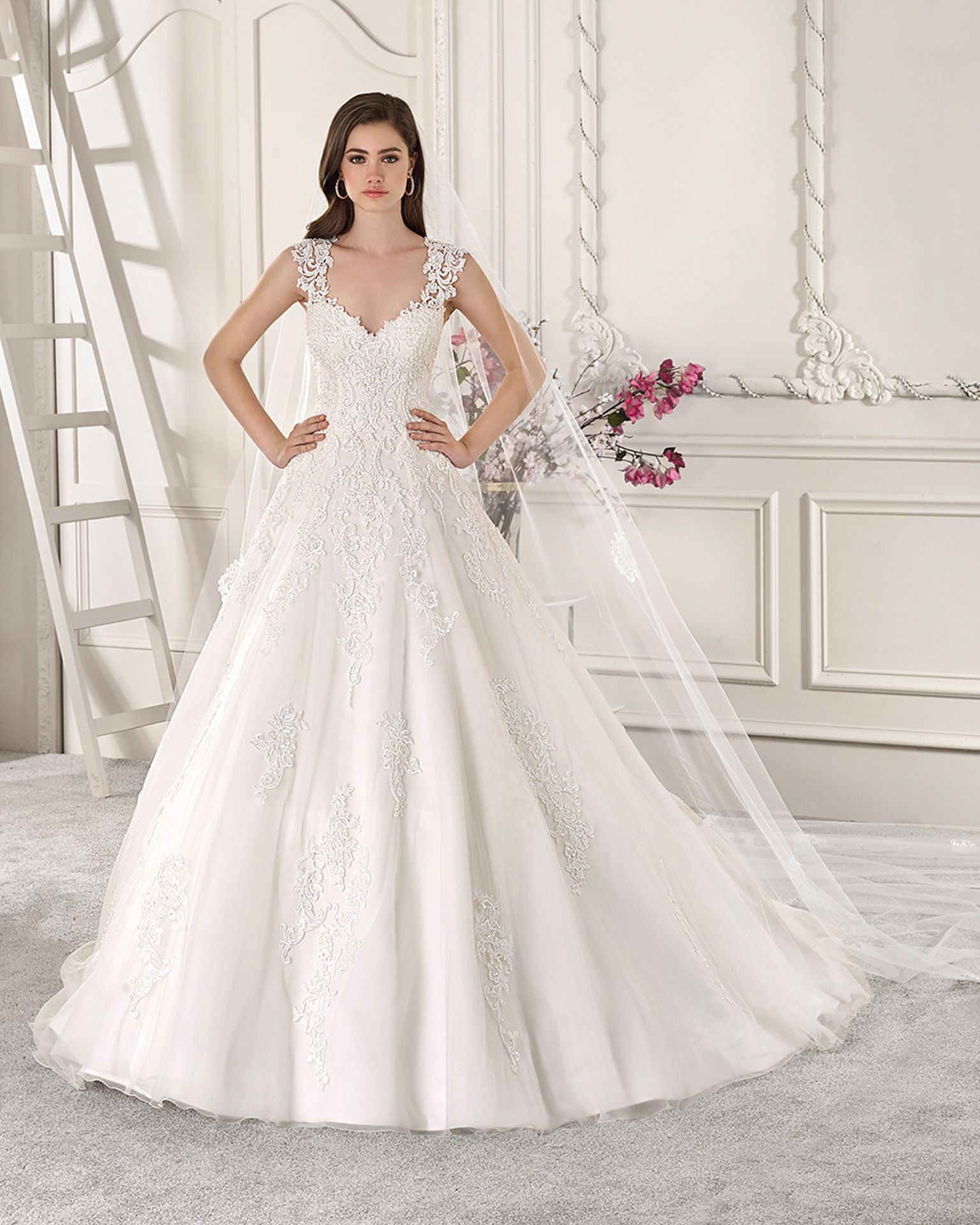 122 Demetrios Brautmoden Brautkleid Kollektion 2019 Demetrios Collection 871