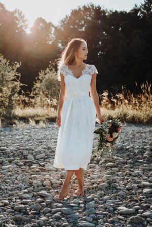 Dirndl Rosalie Hochzeit (Ecrue)
