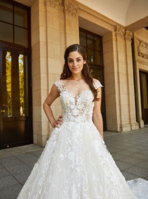 330 Euro Mode Donner Brautmoden Brautkleider Kollektion 2019 De Luxe Lisa Donetti 50254 GE1842 2