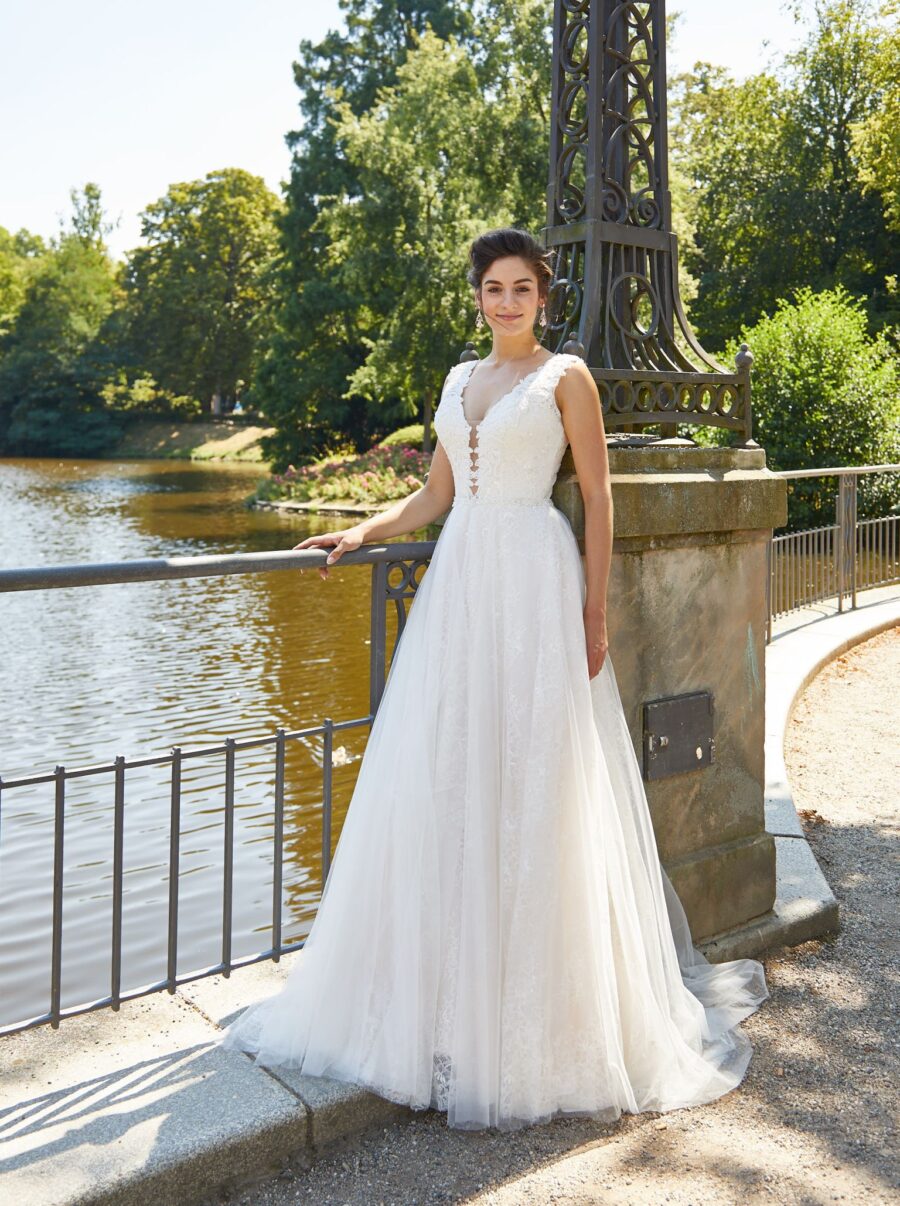 360 Euro Mode Donner Brautmoden Brautkleider Kollektion 2020 De Luxe Lisa Donetti 50313