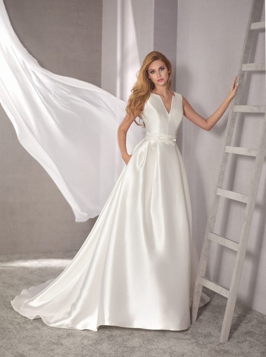 207 Fara Sposa Brautmoden Brautkleid Kollektion 2019 5413 1