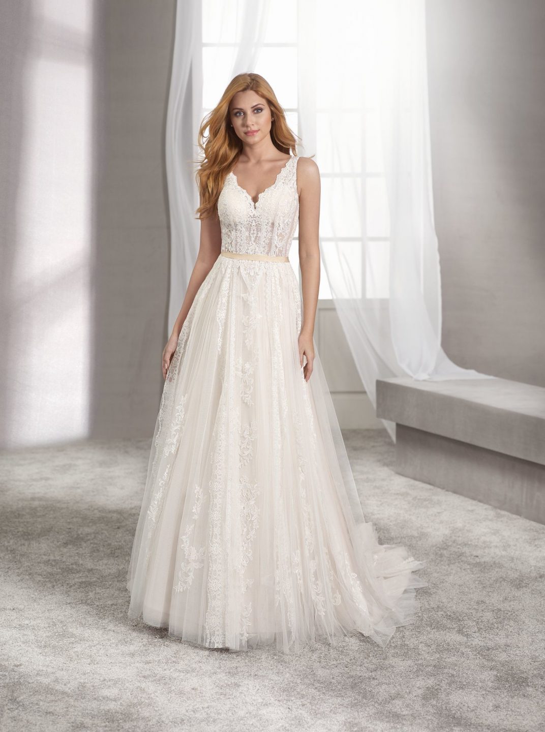 213 Fara Sposa Brautmoden Brautkleid Kollektion 2019 5417 1