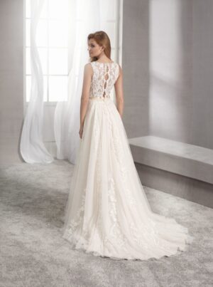 215 Fara Sposa Brautmoden Brautkleid Kollektion 2019 5417 3