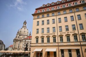 SHR Dresden DeSaxe exterior Fassade Moritzgasse scaled