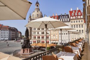 SHR Dresden DeSaxe restaurant Balkon 1 scaled