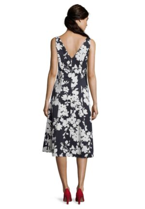 04 27 Vera Mont Abendmode Abendkleider Kollektion FS 2020 40694648 8813 R