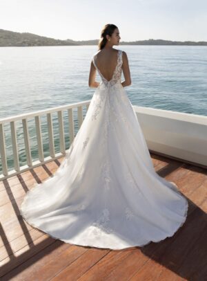 203 Demetrios Brautmoden Brautkleid Kollektion 2020 Cosmobella Collection 8001 COV10 3