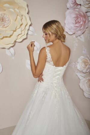 318 The Sposa Group Miss Kelly Collector Brautmoden Brautkleider Kollektion 2020 204 37 45775