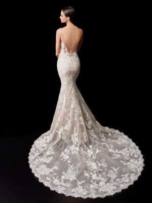 1 002 Enzoani Brautmoden Brautkleider Kollektion 2021 Enzoani 2021 Pro Paige Bac Web
