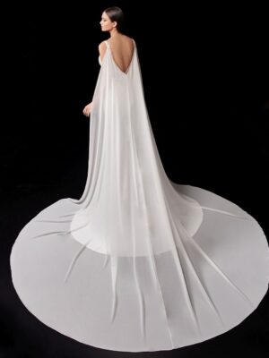 1 016 Enzoani Brautmoden Brautkleider Kollektion 2021 Enzoani 2021 Pro PattyCape Bac Web