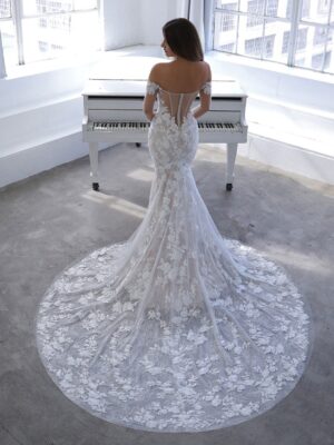 2 018 Blue by Enzoani Brautmoden Brautkleider Kollektion 2021 Blue 2021 Pro Naroza Bac Web