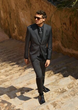 LOOK 09_SUIT RYAN T