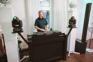 02-DJ-Slick-Hochzeit-und-Event-DJ-Berlin-2026-Hochzeitsmusik