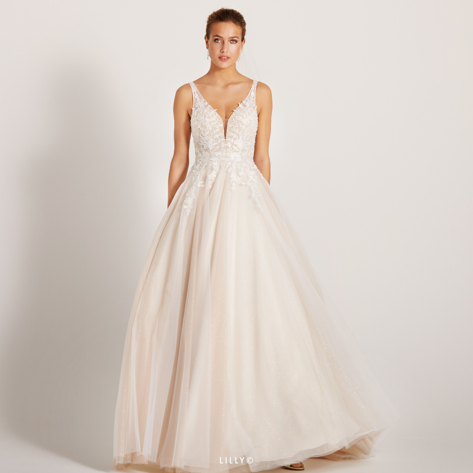 01 LILLY Brautkleider Kollektion Lilly 2023 08 4303 NU