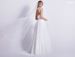 02-LILLY-Brautkleider-Kollektion-Lilly-2023-08-4229-CRT