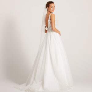02-LILLY-Brautkleider-Kollektion-Lilly-2023-08-4300-CRT