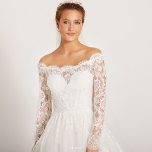 03-LILLY-Brautkleider-Kollektion-Lilly-2023-08-4326-CR