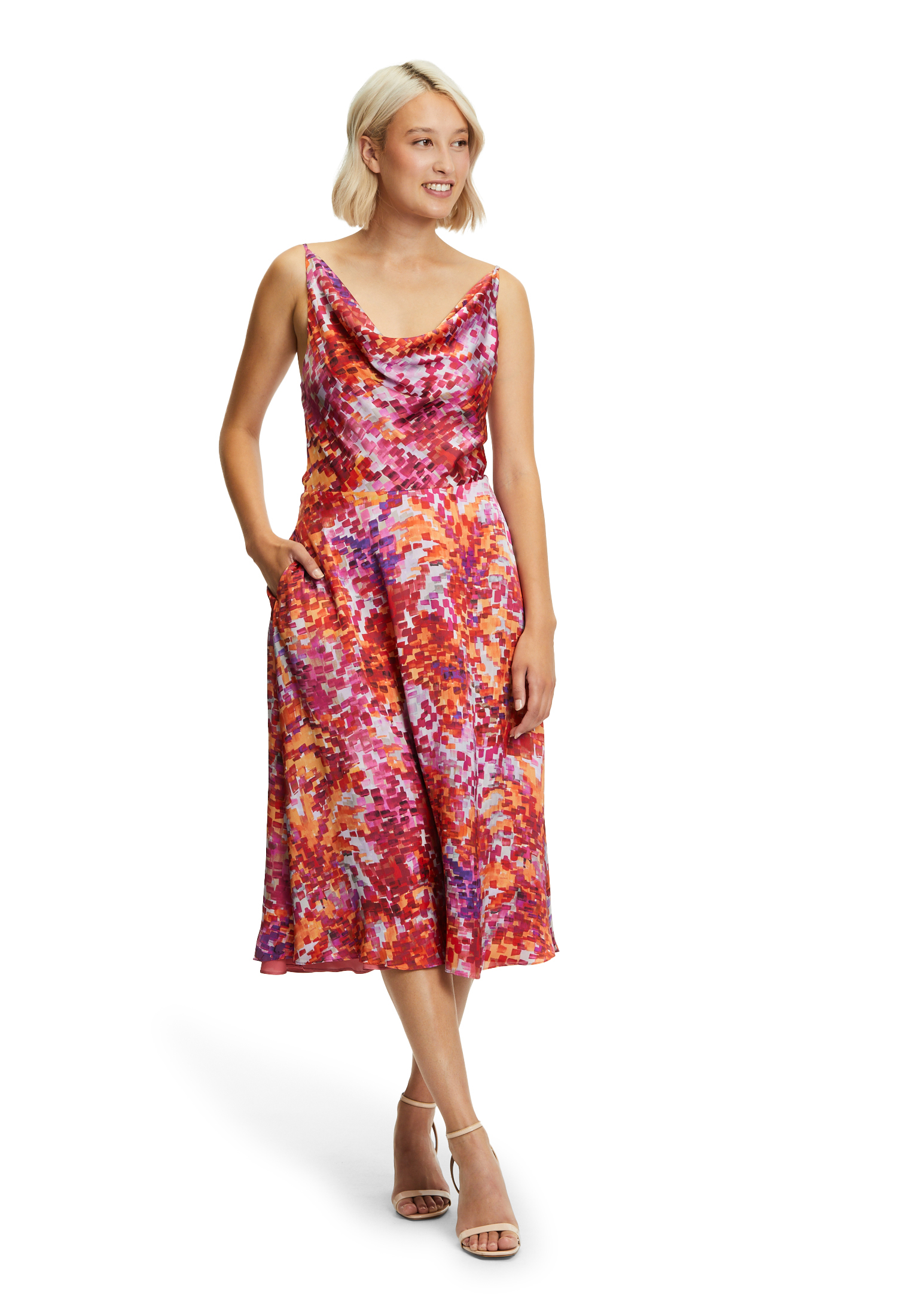 01 Betty Barclay Kleider fuer Hochzeitsgaeste V by Vera Mont FS 2023 32594069 4831 VH